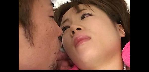  Japanese slut takes on a huge cock before covered in jizz